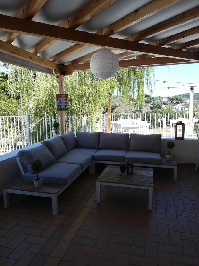 Hotel Zorbas Family House Troulos Exterior foto