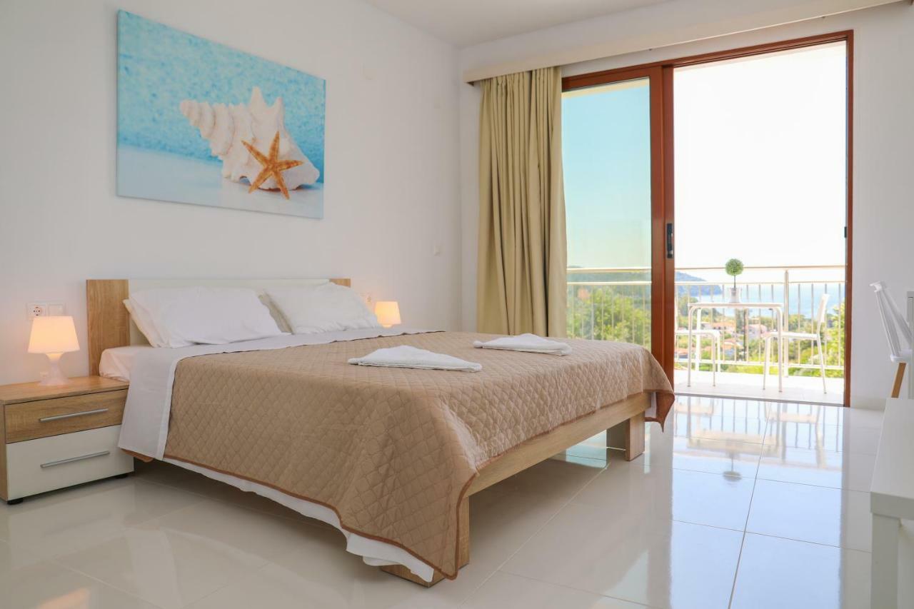 Hotel Zorbas Family House Troulos Exterior foto