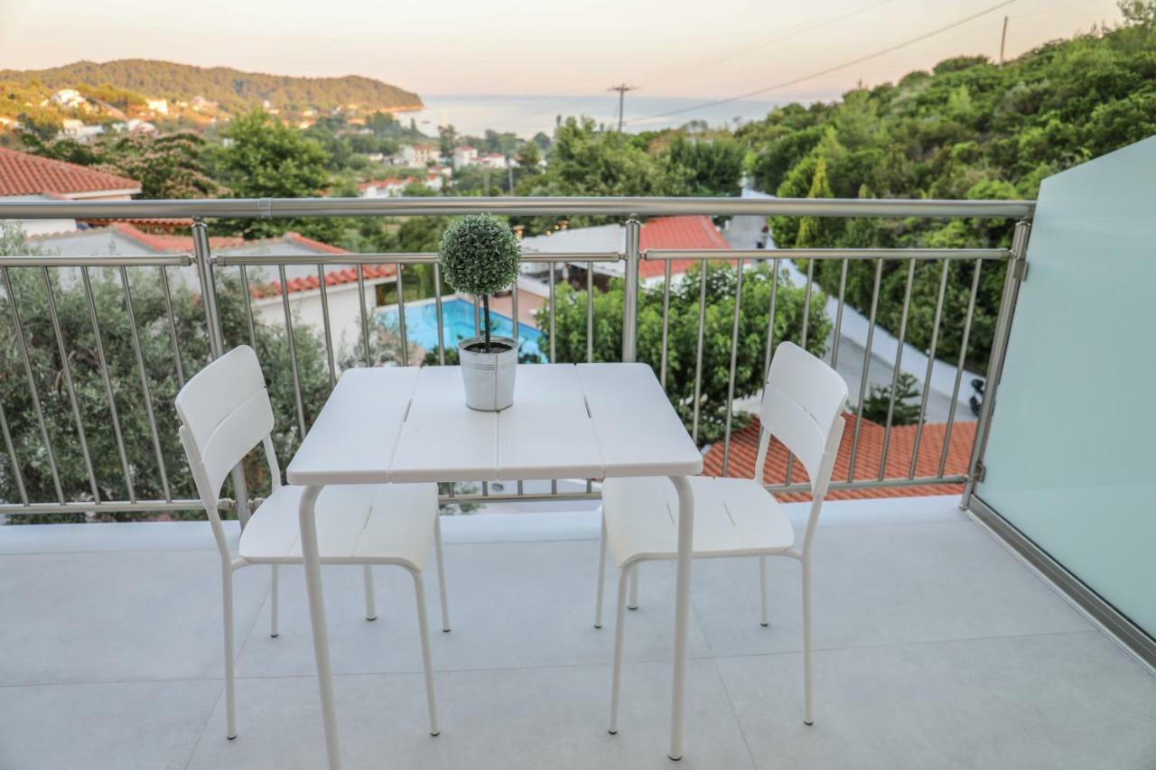 Hotel Zorbas Family House Troulos Exterior foto