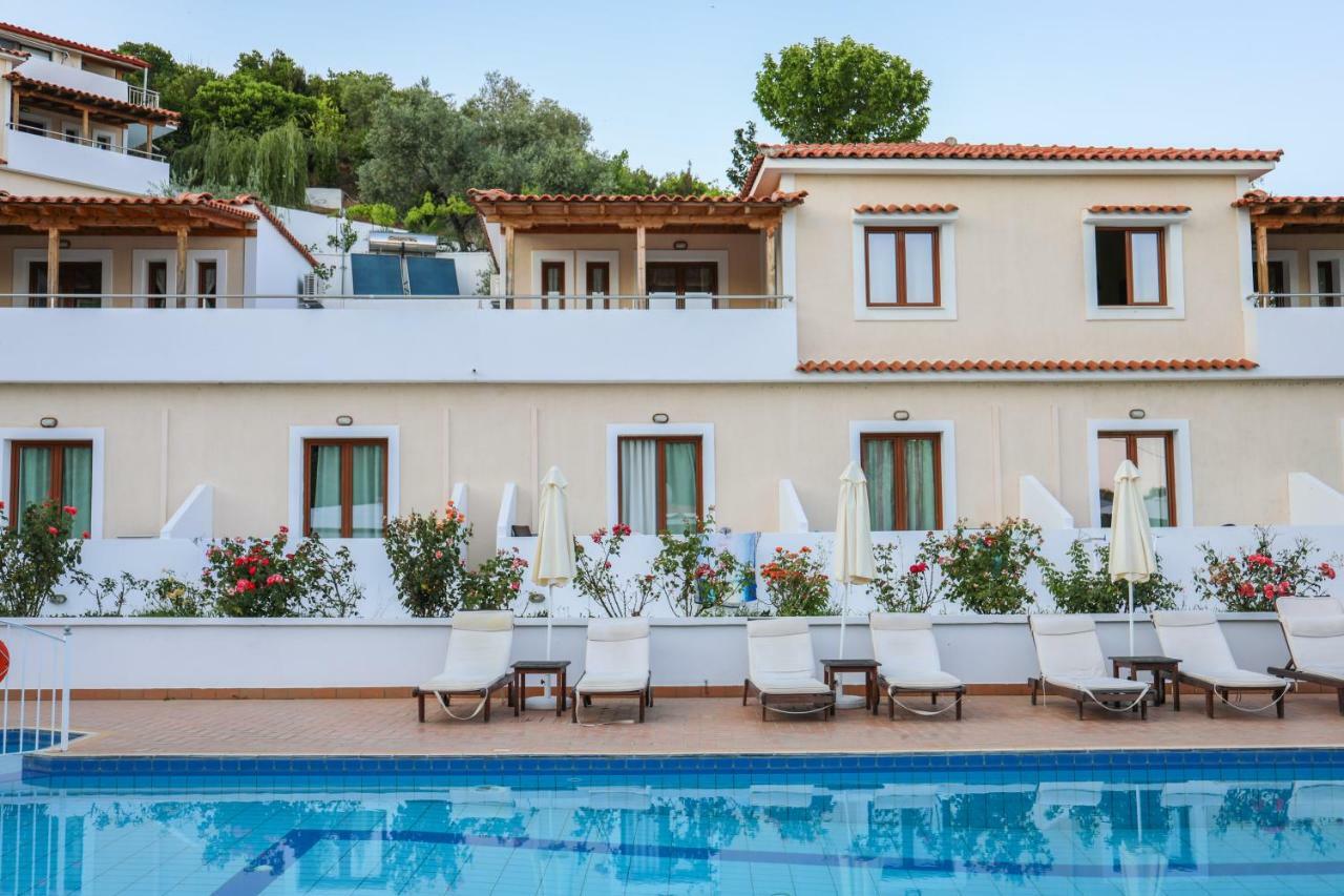 Hotel Zorbas Family House Troulos Exterior foto